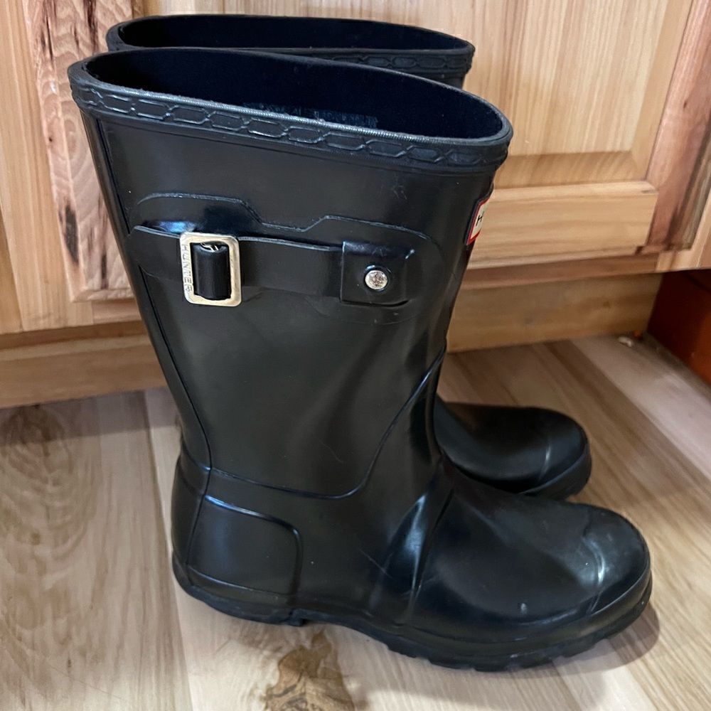 Hunter Black Rubber Boots Size 5M/6F